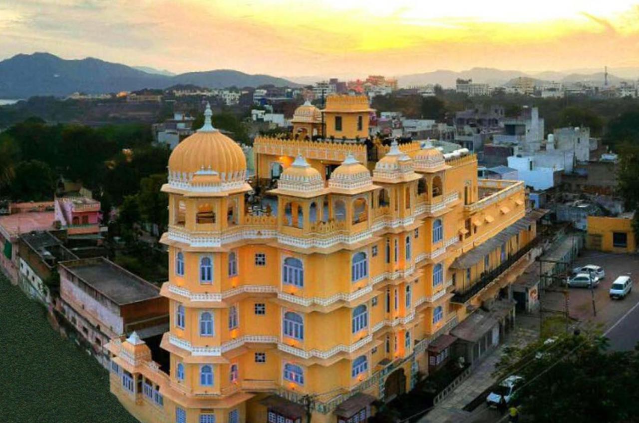 Bloom Boutique L Lake Pichola Udaipur Bagian luar foto