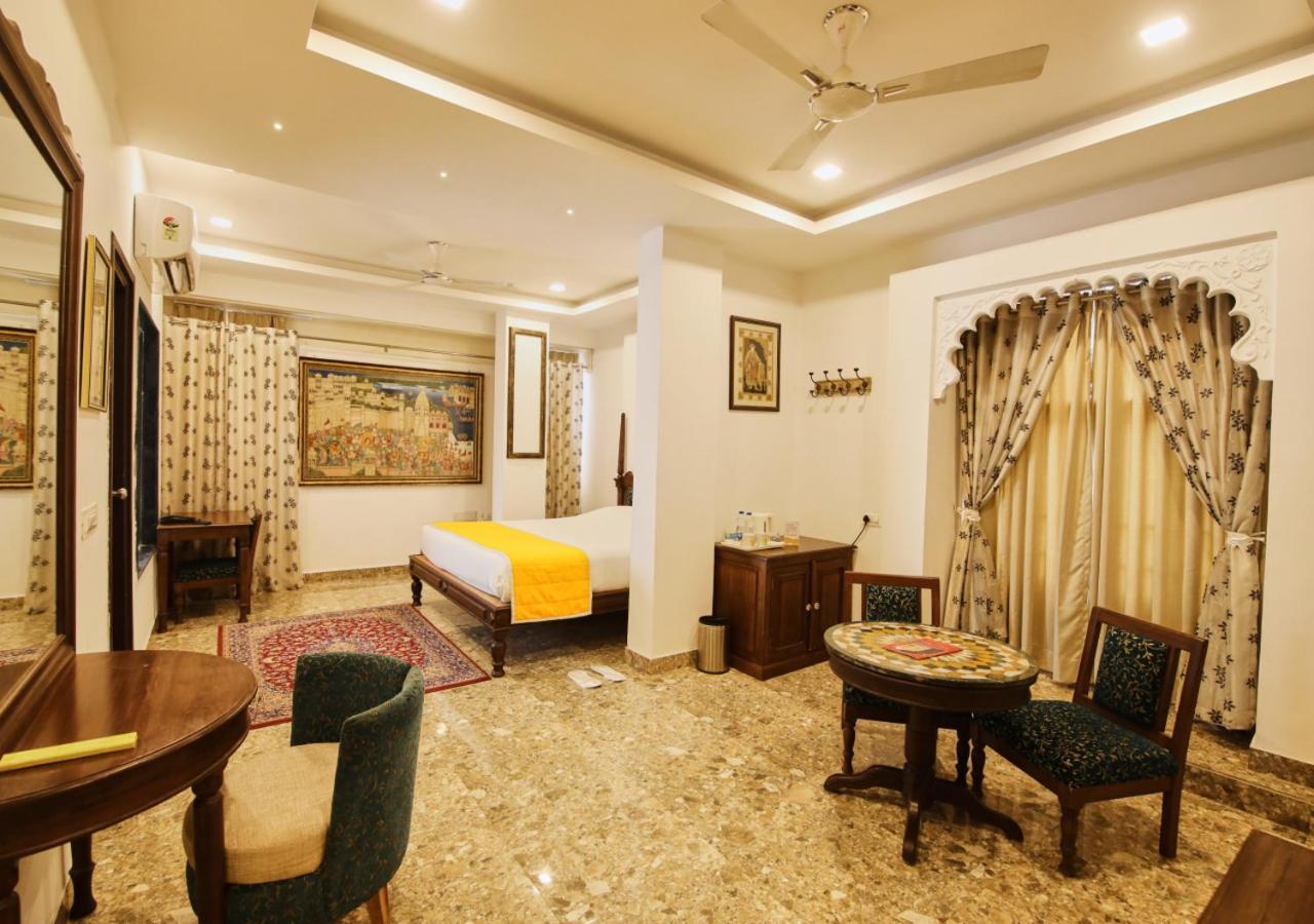 Bloom Boutique L Lake Pichola Udaipur Bagian luar foto