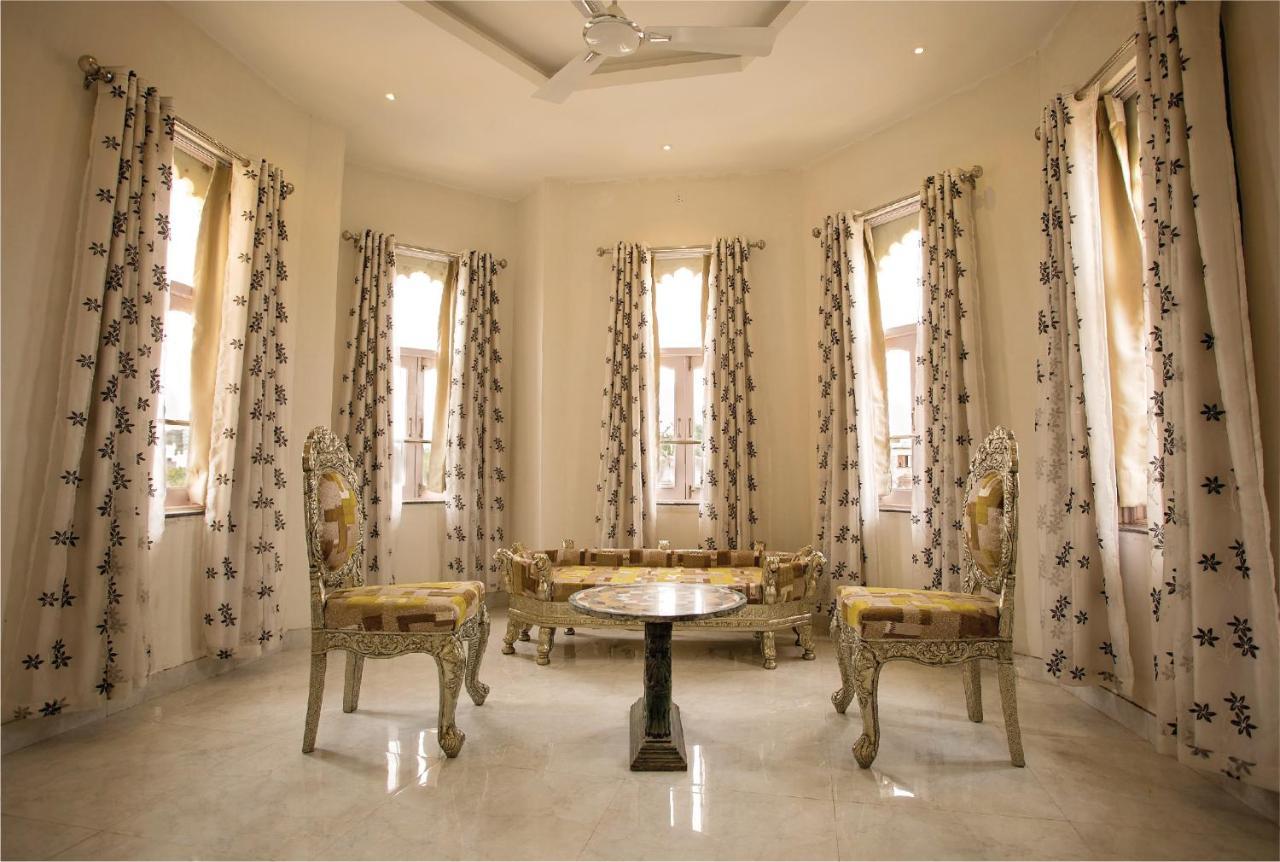 Bloom Boutique L Lake Pichola Udaipur Bagian luar foto