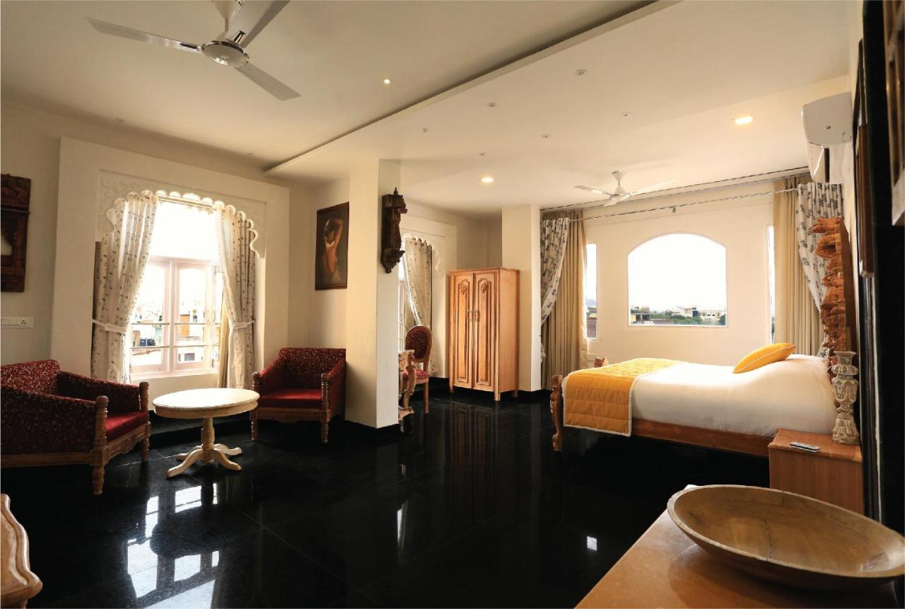 Bloom Boutique L Lake Pichola Udaipur Bagian luar foto